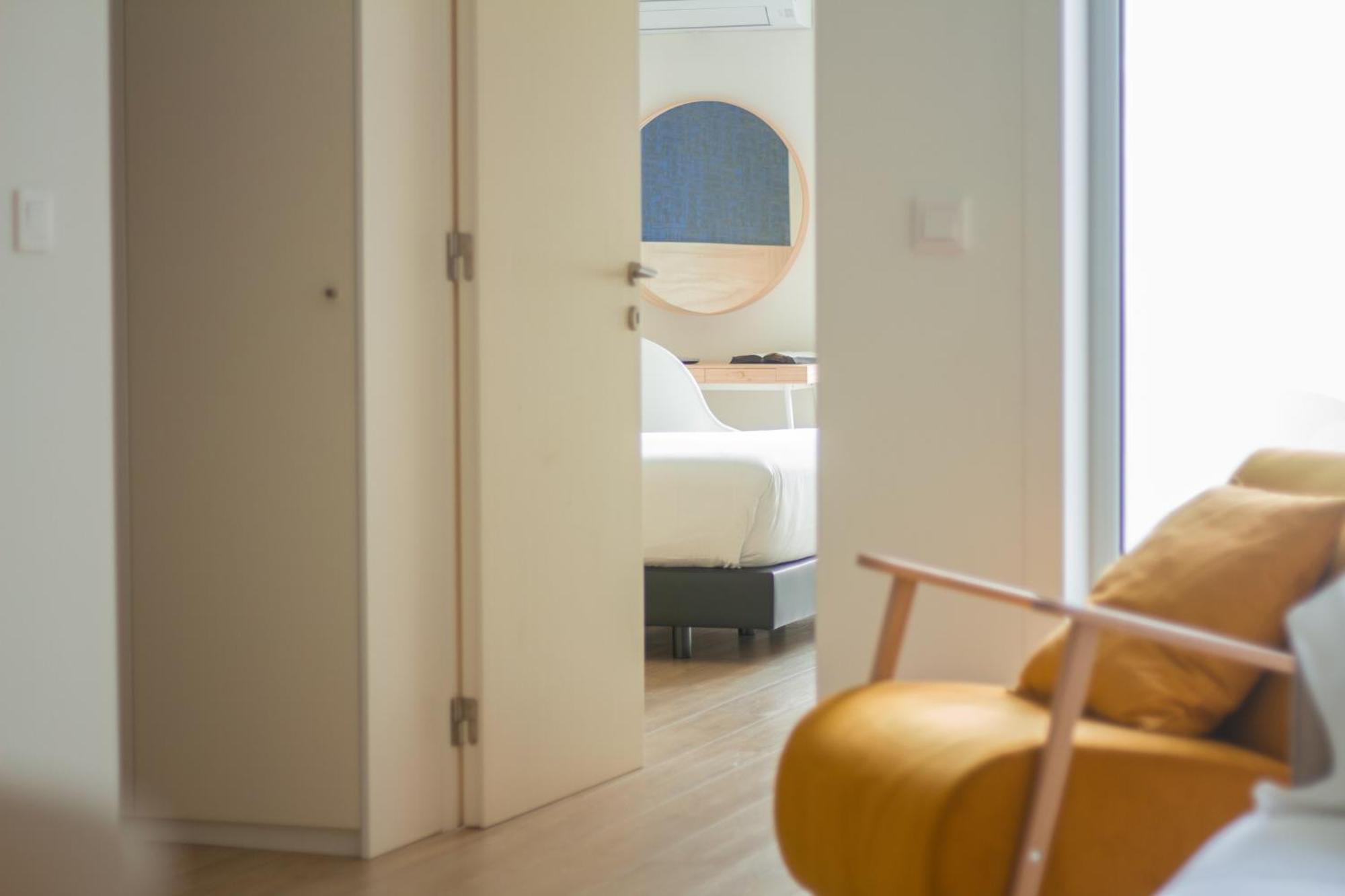 Room Select Porto Suites Luaran gambar